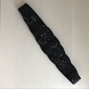 Elastic sequin 1920s-esque clip belt